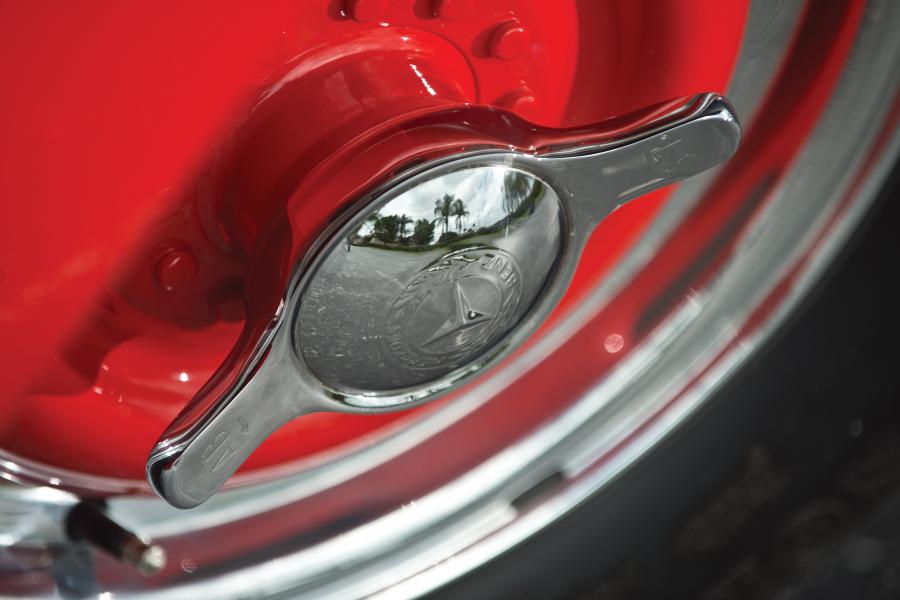  Mercedes-Benz 300 SL Gullwing Coupe 1956 года  (фото 19 из 46)